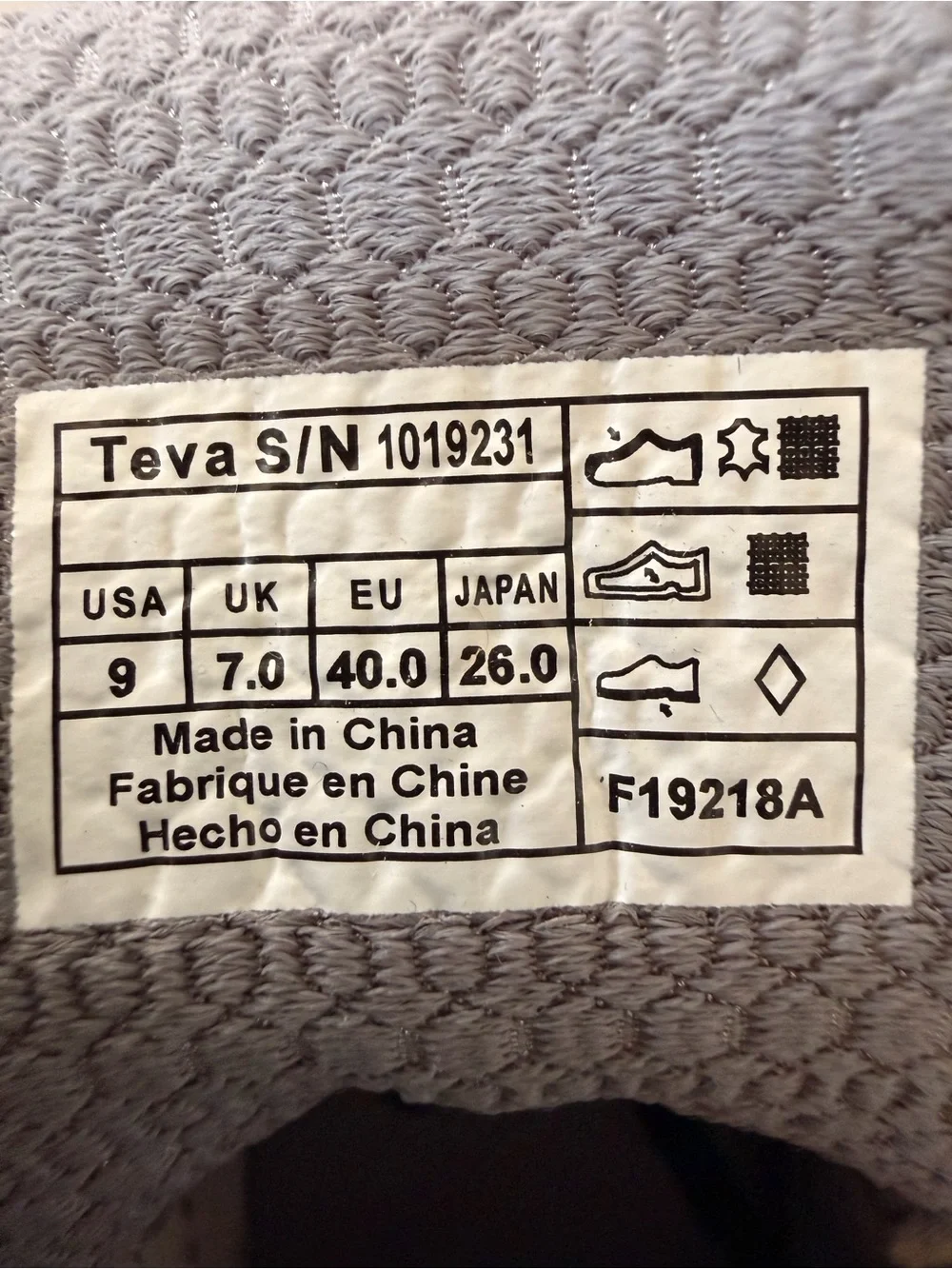 Ahnu by Teva Sugarpine Waterproof Vibram Hiking Boots Women’s 9 Gray Blue